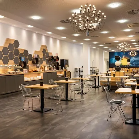 Elaya Center 4* Lipcse