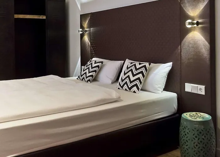 Отель Arthotel Ana Symphonie 4*