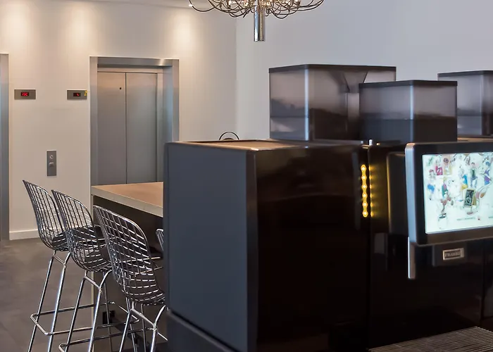 Отель Arthotel Ana Symphonie 4*