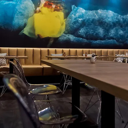 Hotel Elaya Center 4*