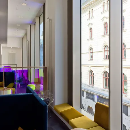 Elaya Center Hotel