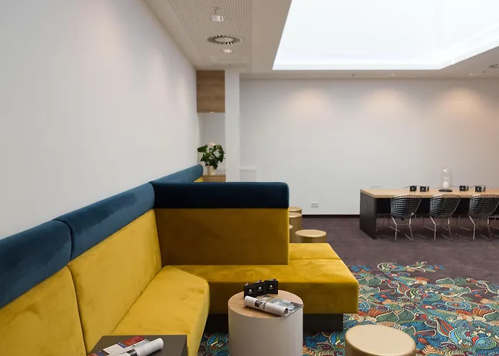 Hotel Elaya Center 4*