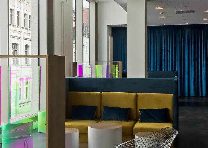 Elaya Center Hotel