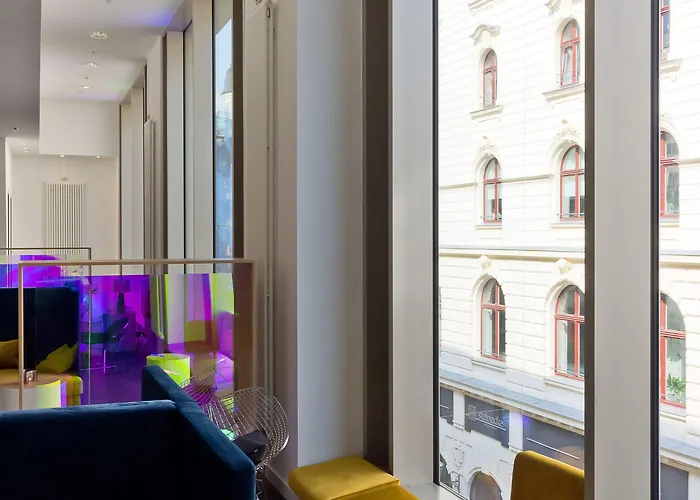 Elaya Center Hotel