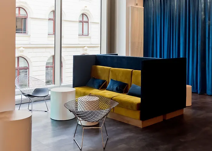 Elaya Center Hotel 4*